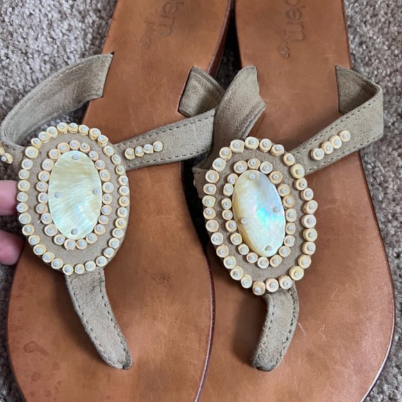 Bo'em Plage Italian Leather Beaded Shell Thong Sandals | Taupe Suede - Picture 5 of 5